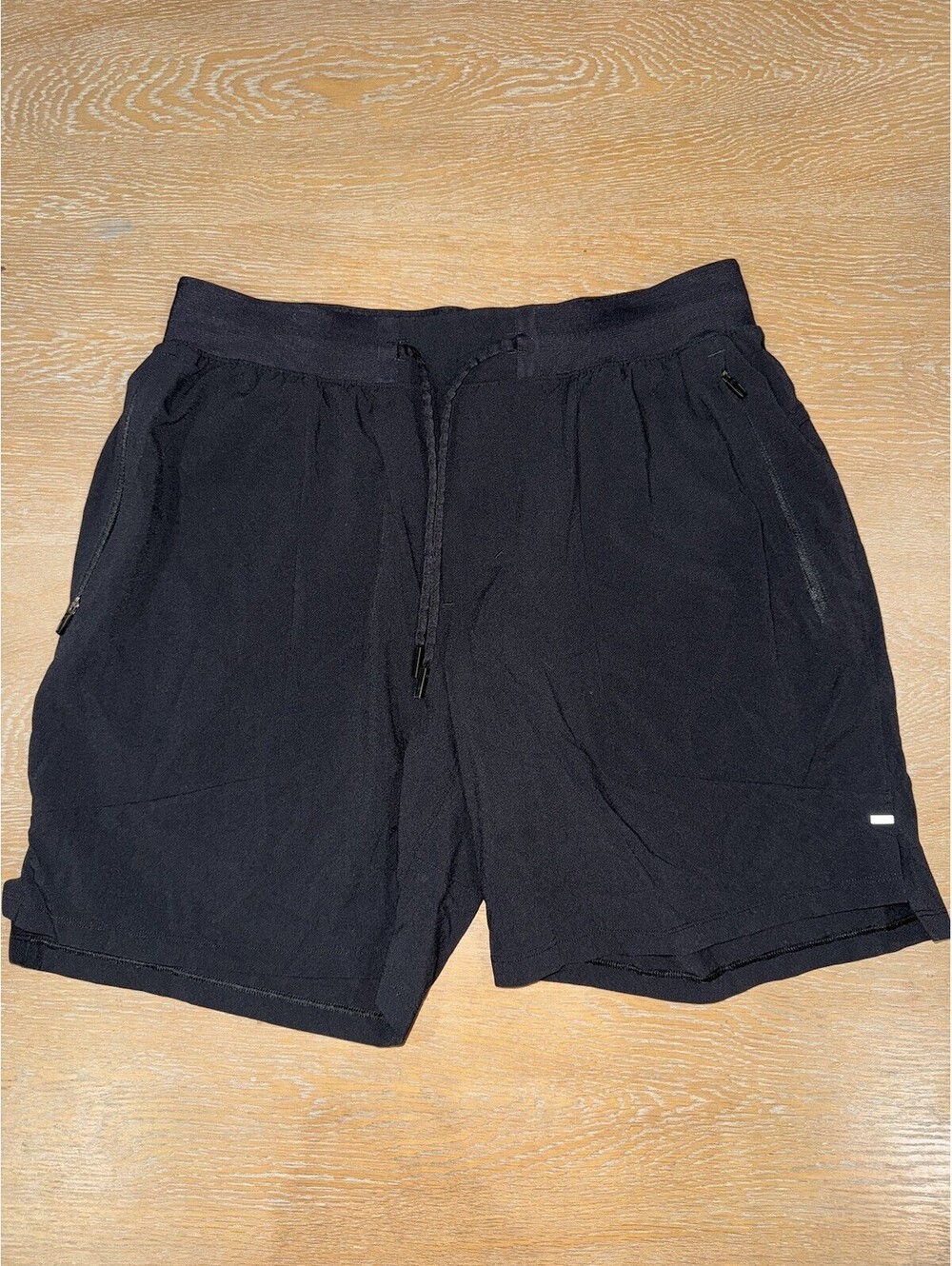 Lululemon License To Train Short 7” Linerless Graphic Logo Size M Black